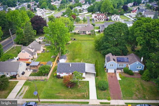 246 HAUSER AVE, Hamilton, NJ 08620