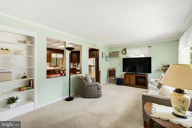 246 HAUSER AVE, Hamilton, NJ 08620
