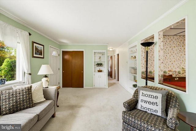 246 HAUSER AVE, Hamilton, NJ 08620