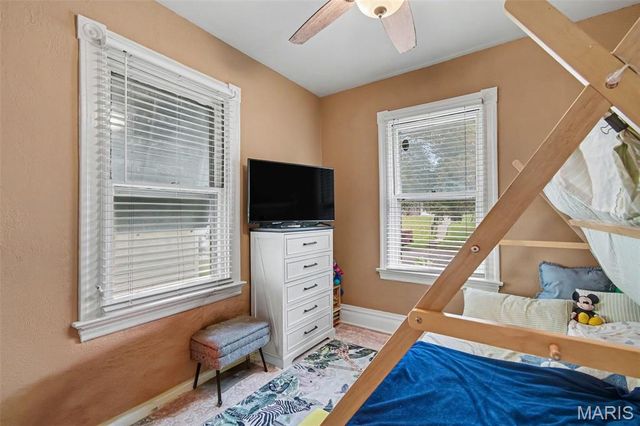 5218 Gresham Avenue, St Louis, MO 63109