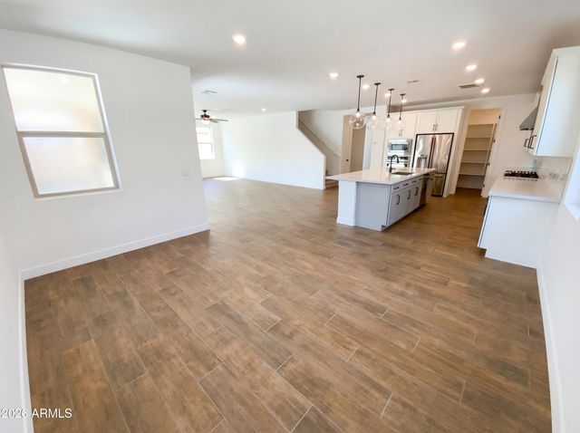 26917 N 74TH Avenue, Peoria, AZ 85383