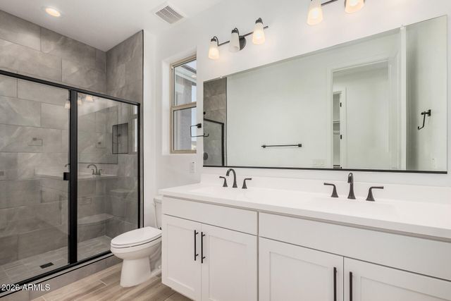 5434 W LOMA Lane, Glendale, AZ 85302