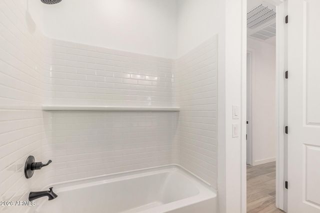 5434 W LOMA Lane, Glendale, AZ 85302