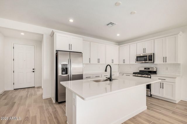 5434 W LOMA Lane, Glendale, AZ 85302