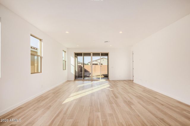 5434 W LOMA Lane, Glendale, AZ 85302