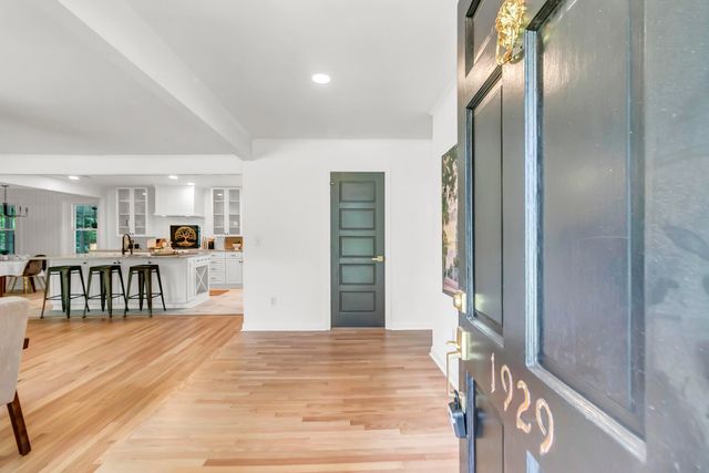 1929 Westminster Road, Charleston, SC 29407