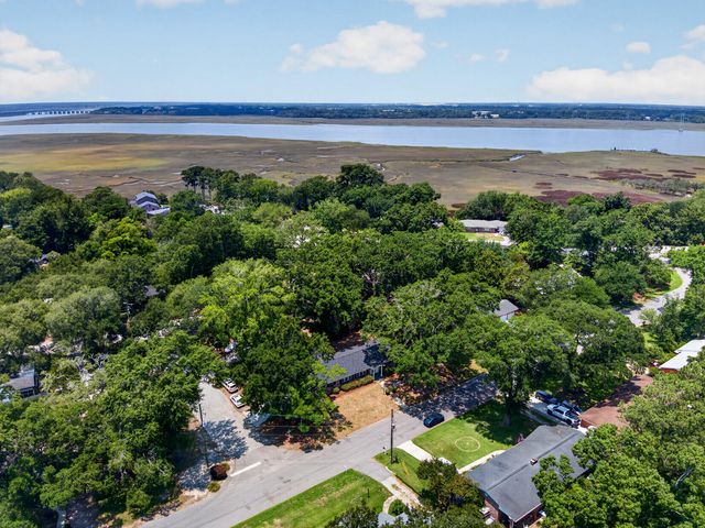 1929 Westminster Road, Charleston, SC 29407