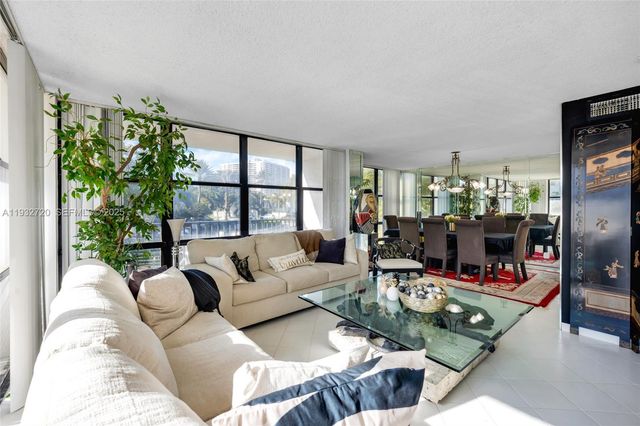 800 Parkview Dr 230, Hallandale Beach, FL 33009