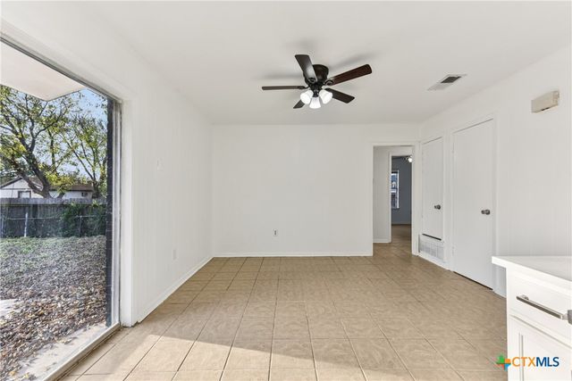 1910 Wanda Street, Copperas Cove, TX 76522