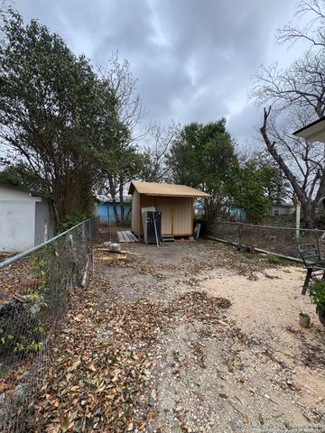 413 Matthews, San Antonio, TX 78237