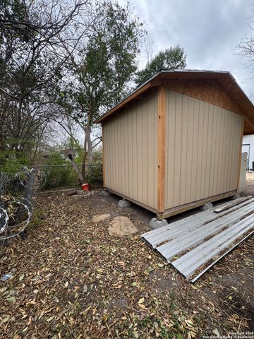 413 Matthews, San Antonio, TX 78237