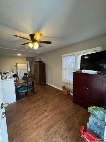 413 Matthews, San Antonio, TX 78237