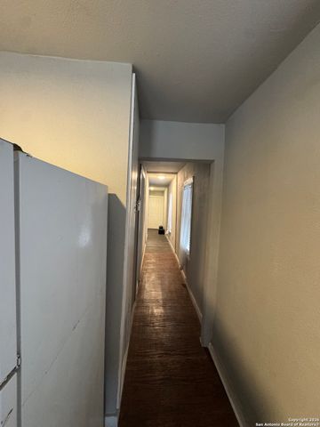 413 Matthews, San Antonio, TX 78237