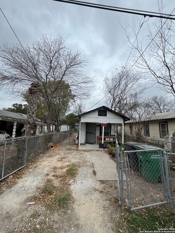 413 Matthews, San Antonio, TX 78237