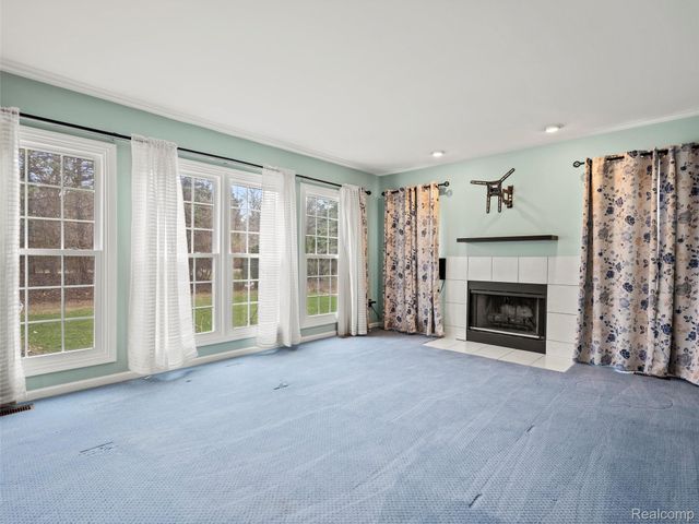 7359 Water Oaks, West Bloomfield Charter Township, MI 48324