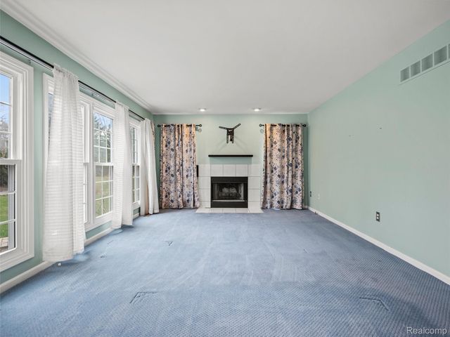 7359 Water Oaks, West Bloomfield Charter Township, MI 48324