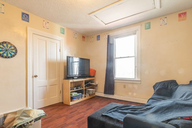 211 Admiral Street, Providence, RI 02908