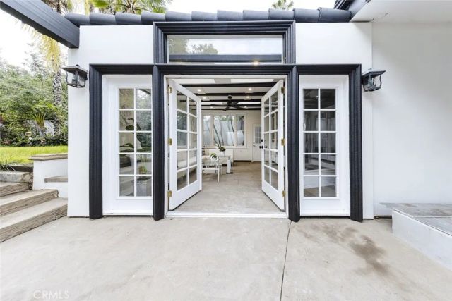 5157 Avenida Oriente, Tarzana, CA 91356