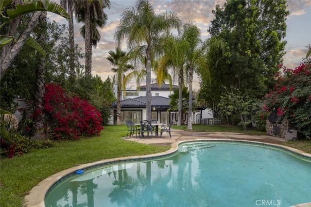 5157 Avenida Oriente, Tarzana, CA 91356