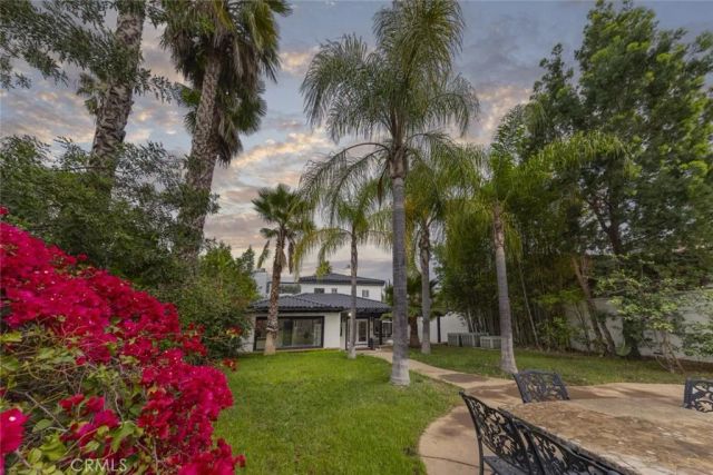 5157 Avenida Oriente, Tarzana, CA 91356