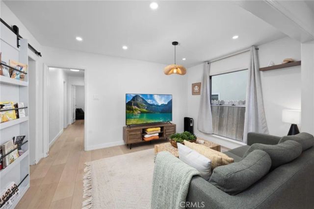 108 Bennett Avenue, Long Beach, CA 90803