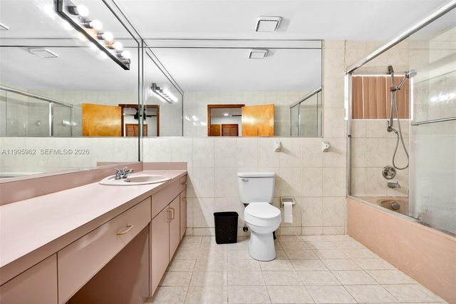 7821 SW 9th Ter, Miami, FL 33144