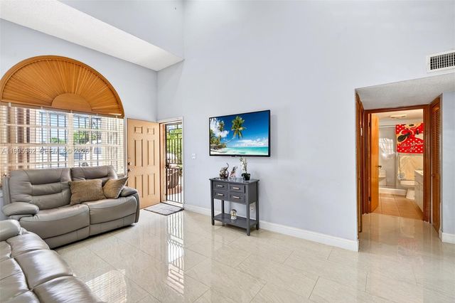 7821 SW 9th Ter, Miami, FL 33144