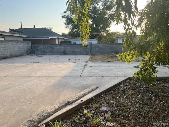 50 Willow Avenue, Roma, TX 78584