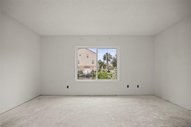 358 MOORINGS COVE DRIVE 4B, Tarpon Springs, FL 34689