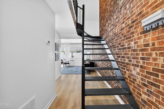 220 Elizabeth Street B4, Chapel Hill, NC 27514