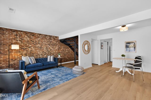 220 Elizabeth Street B4, Chapel Hill, NC 27514