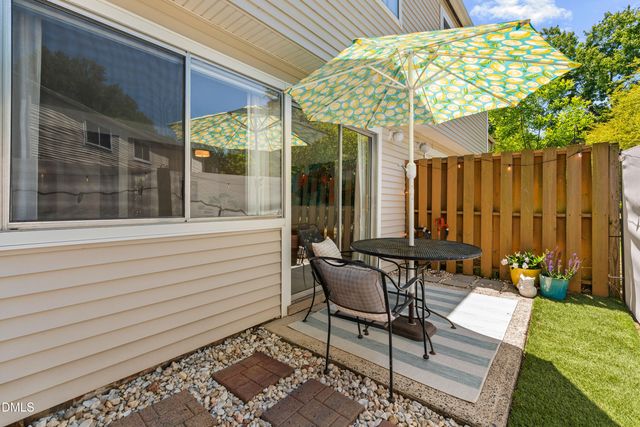 220 Elizabeth Street B4, Chapel Hill, NC 27514