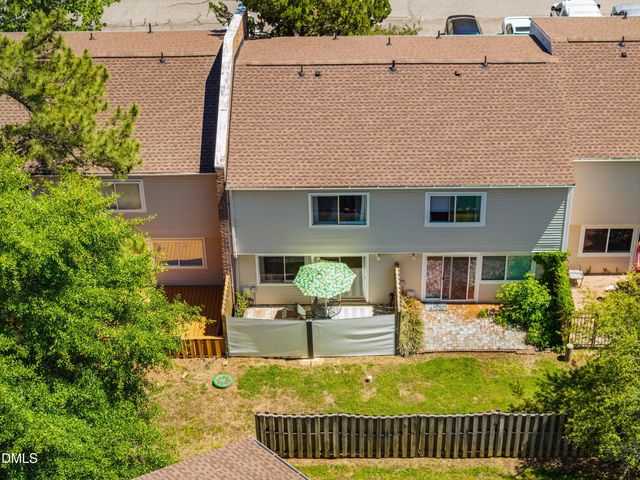 220 Elizabeth Street B4, Chapel Hill, NC 27514