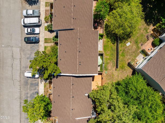 220 Elizabeth Street B4, Chapel Hill, NC 27514