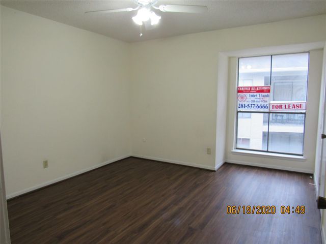 17401 Red Oak Drive 82, Houston, TX 77090