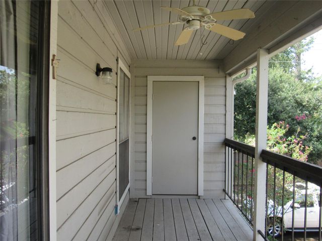 17401 Red Oak Drive 82, Houston, TX 77090