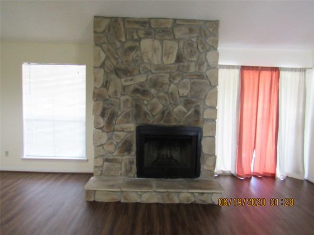 17401 Red Oak Drive 82, Houston, TX 77090