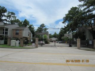 17401 Red Oak Drive 82, Houston, TX 77090