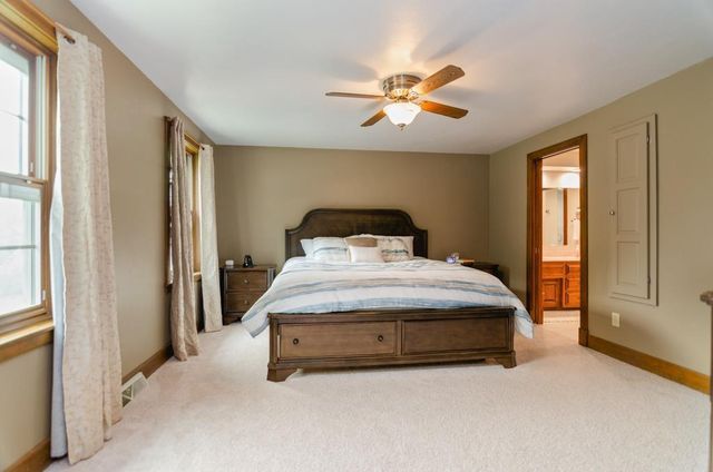 2078 SANDALWOOD COURT, Green Bay, WI 54304