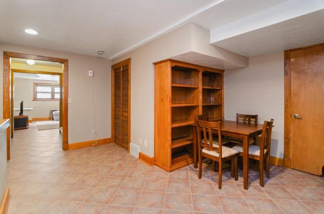 2078 SANDALWOOD COURT, Green Bay, WI 54304