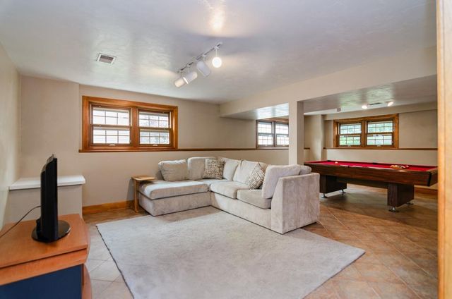 2078 SANDALWOOD COURT, Green Bay, WI 54304
