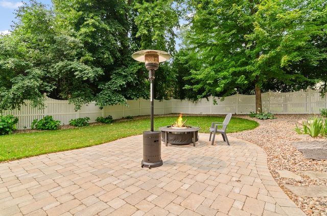 2078 SANDALWOOD COURT, Green Bay, WI 54304