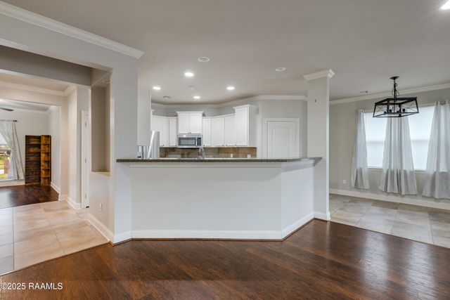 114 Still Waters Road, Broussard, LA 70518