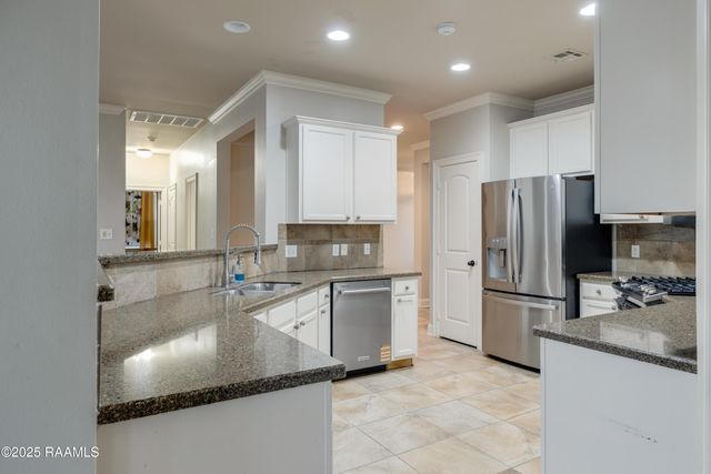 114 Still Waters Road, Broussard, LA 70518