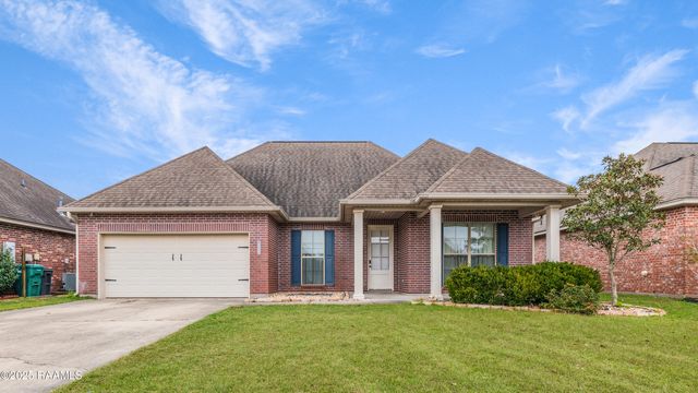 114 Still Waters Road, Broussard, LA 70518