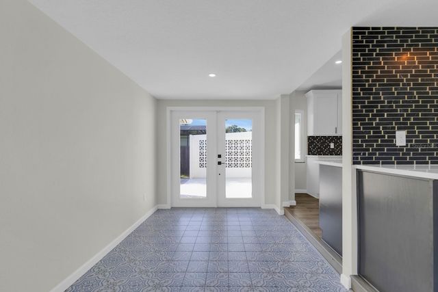 1619 N WESTMORELAND DR, Orlando, FL 32804