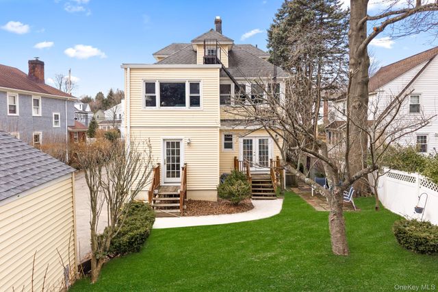 71 Longview Avenue 1, White Plains, NY 10605