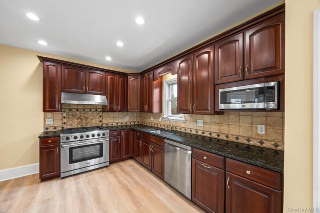 71 Longview Avenue 1, White Plains, NY 10605