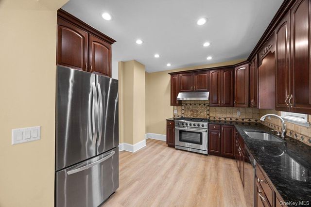 71 Longview Avenue 1, White Plains, NY 10605