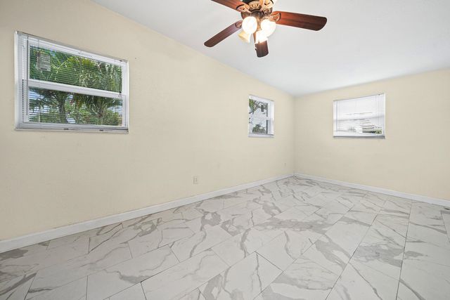 11674 Balsam Drive, Royal Palm Beach, FL 33411
